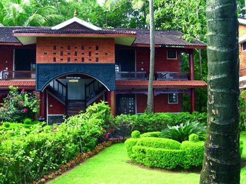 Club Mahindra Ashtamudi Hotel Nīndakara Екстериор снимка